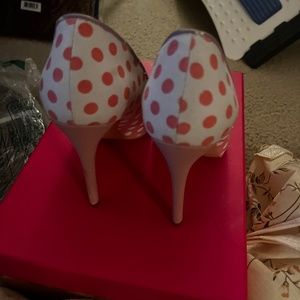 Cute polkadot pumps